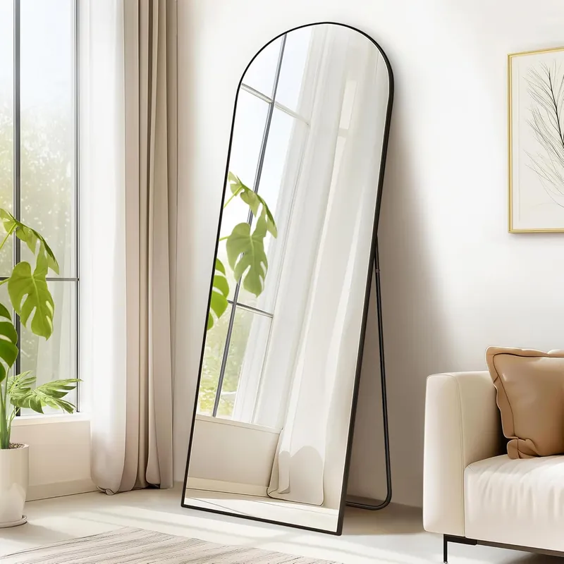 Super ofertă SONGMICS Oglinda podea, cu rama aluminiu si sticla securizata, design curbat, 160×50 cm, negru