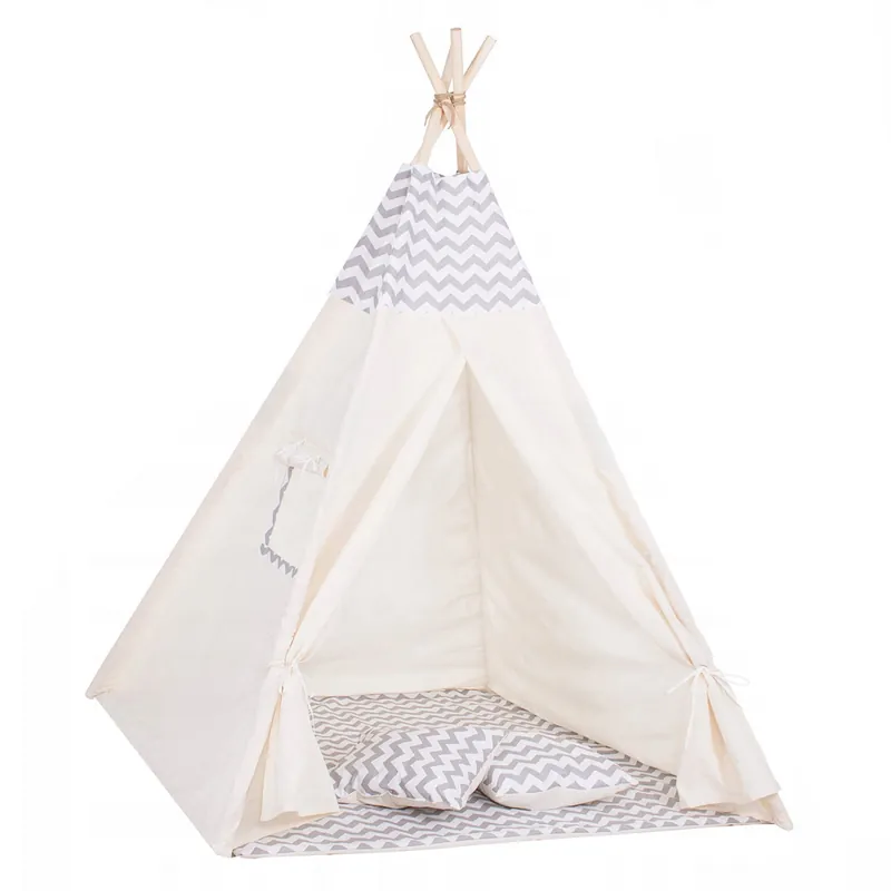 Cort copii Sersimo stil indian Teepee Tent cu fereastra, covoras gros si 2 perne, alb gri deschis zig zag Discount