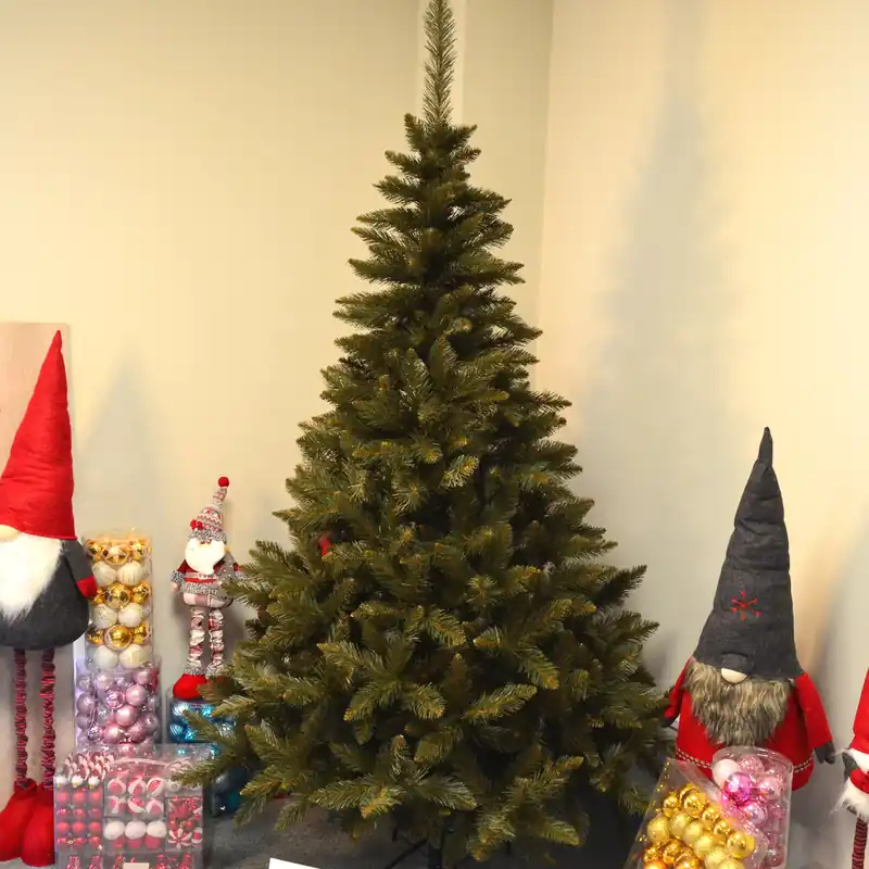 Brad artificial Christmas Deluxe by Sersimo, Nature, 220cm Vezi acum
