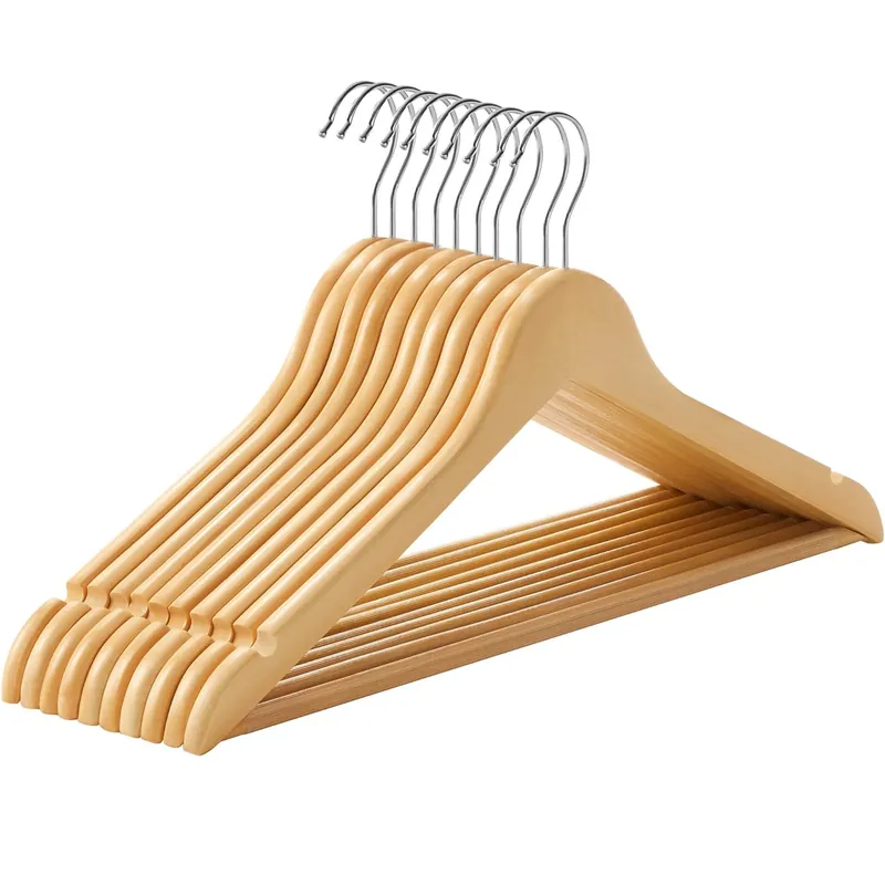 Ieftin SONGMICS Set de 10 umerase din lemn, cu bara anti-alunecare pentru pantaloni, carlig pivotant la 360°, 45cm, natur