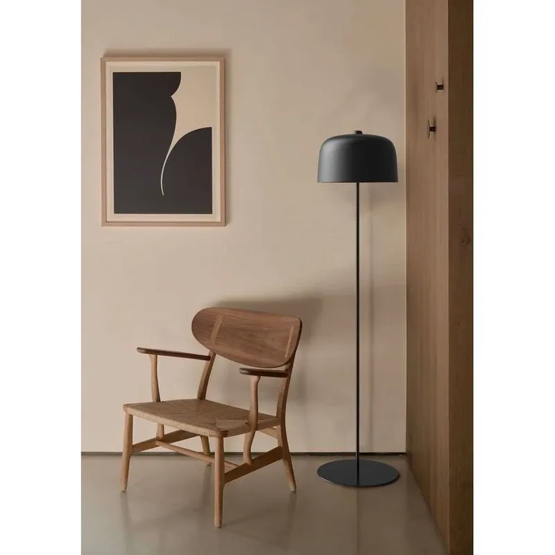 Zile Lampadar Matt Black - Luceplan Nu rata