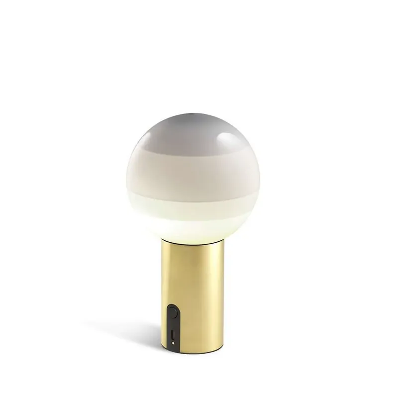 Plată securizată Lampă de masă cu baterie Dipping Light, alb/alamă, dimabil - MARSET