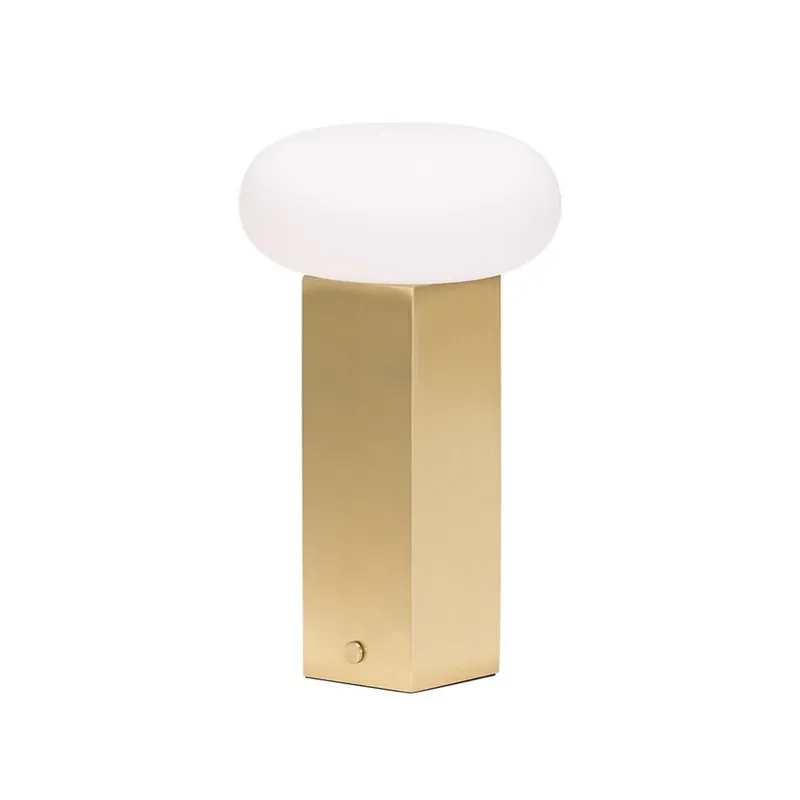 Lampa de masă cu LED și baterie LOW, finisaj alamă, înălțime 20 cm - Hübsch Super ofertă