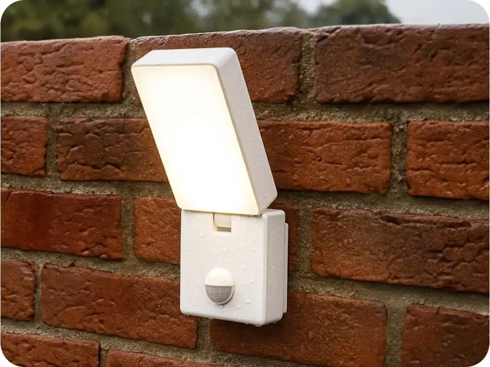 Doar azi Lampă de grădină LED cu senzor de mișcare ENID 10W, 800lm, IP65, albă [AD-OP-6605WLPMR4]