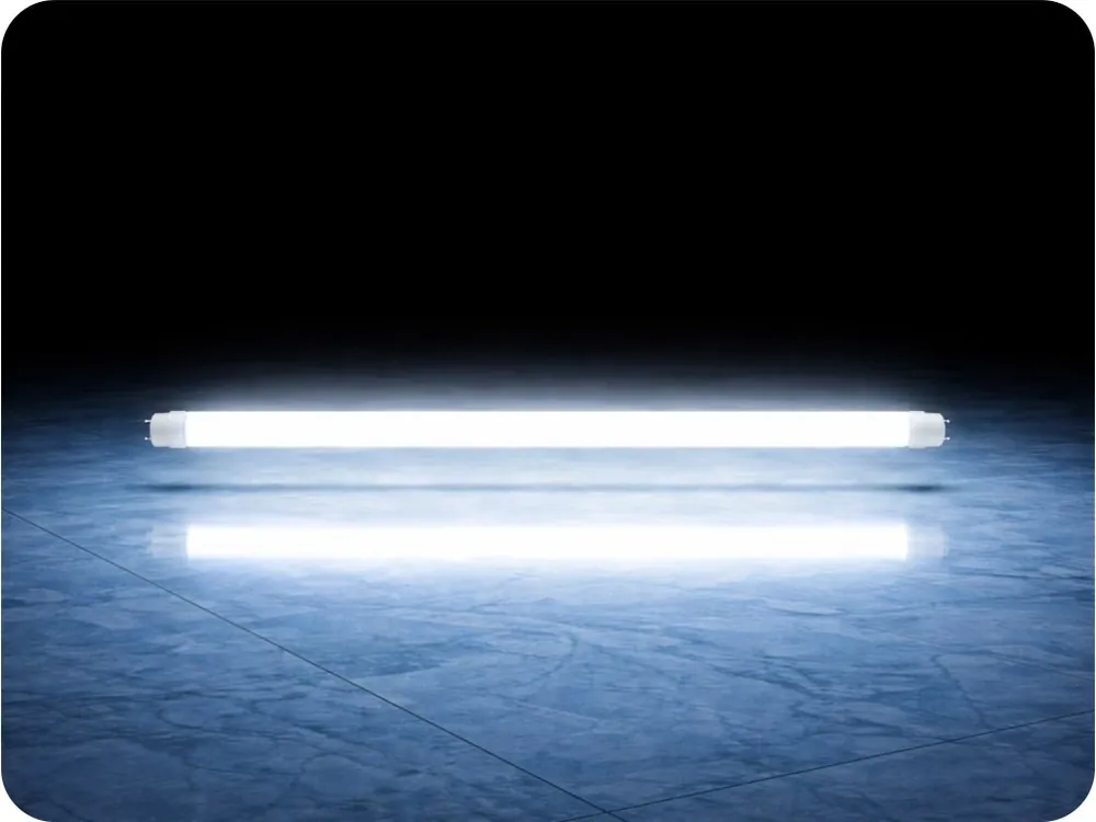 Tub LED T8 de înaltă luminozitate, 15W, 2250lm, cip CREE, nano plastic, 150cm Comandă acum