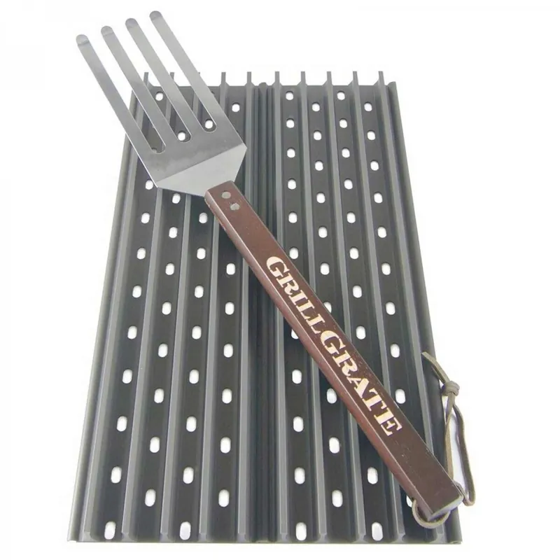 Set 2 grile pentru gratar de 47 x 13 cm si spatula GrillGrate WGG18.5K Ultima șansă